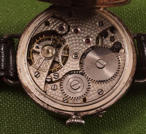 trench watch movement identification